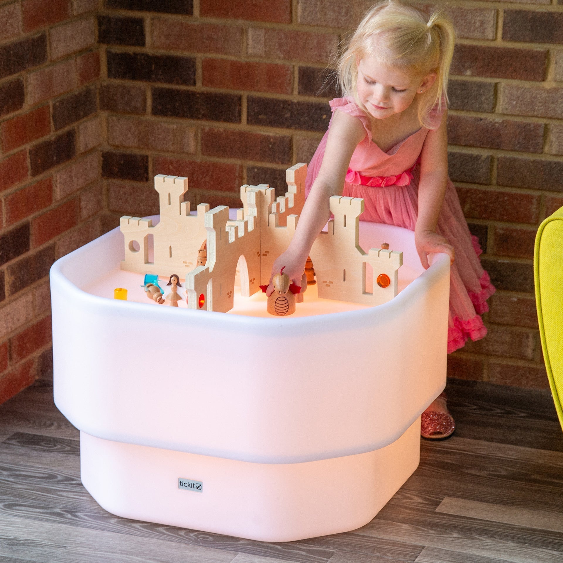 Discovery Glow Tuff Table